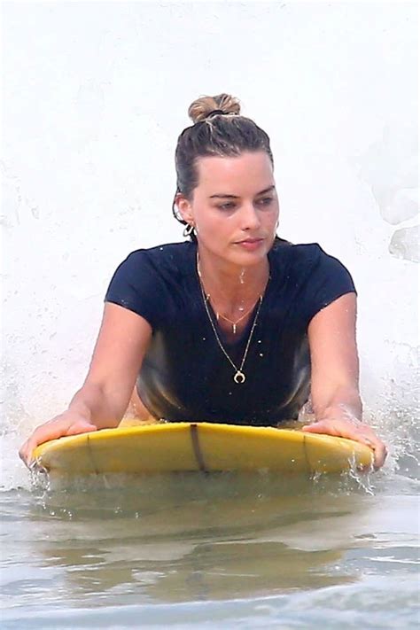 margot robbie bikini pics|Celeb bikinis, swimsuits: Margot Robbie, Kim Kardashian,。